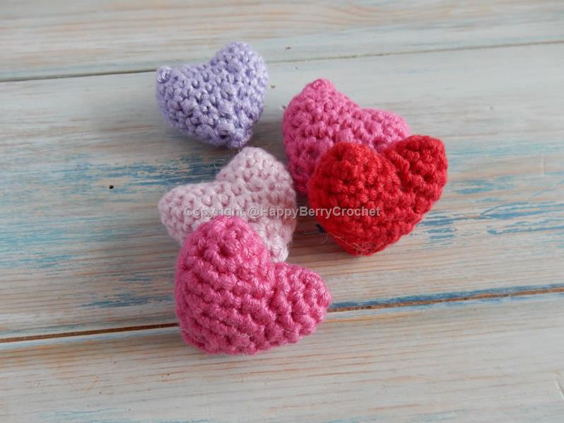 My Hobby Is Crochet: Crochet Bracelet with Heart Button - Free Pattern with  Tutorial | My Hobby is Crochet