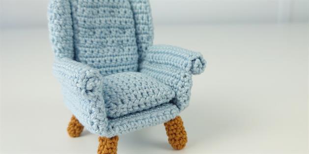 Crochet Dolls House Armchair